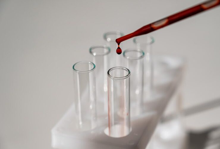 Micropipetas e Pipetadores: Guia Completo para Uso Preciso no Laboratório