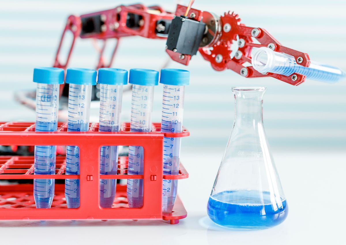 Como a automação está transformando laboratórios industriais em 2025
